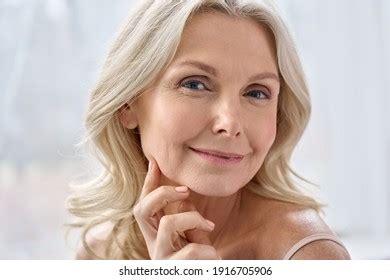 100,000+ Free Older Woman & Older Images